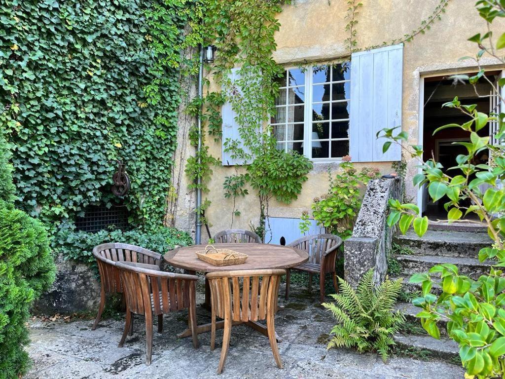 Le Clos De La Cathedrale Bazas Exterior foto